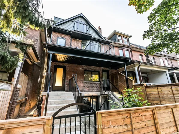 22 Lansdowne Ave #C, Toronto, ON M6K 2V8