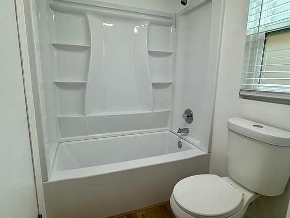 5th image of 1270 Cleveland Ave Unit H227
