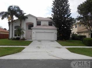 3876 Cypress Lake Dr, Lake Worth, FL 33467