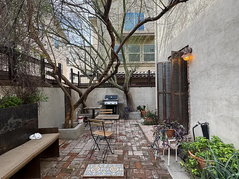 21 E Corral St — Photo 5