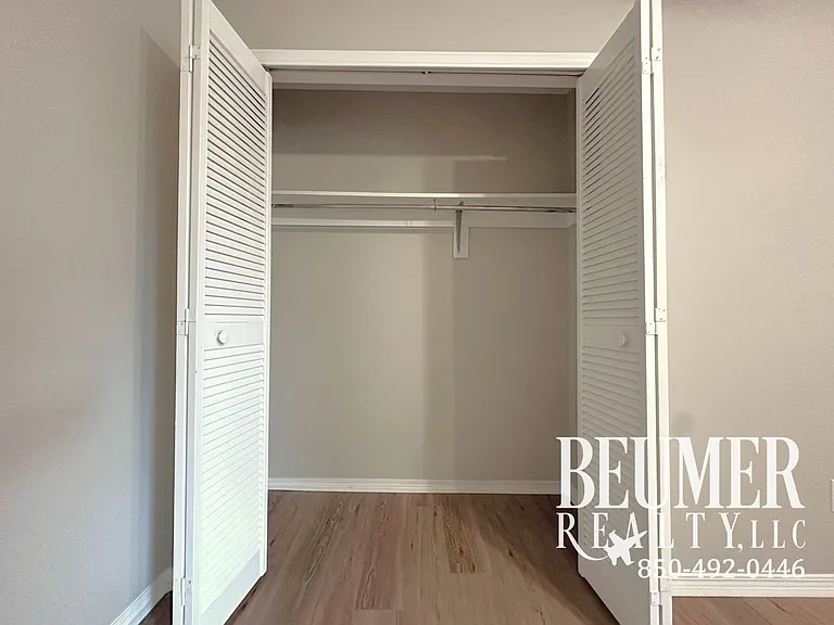 4234 Baywoods Dr — Photo 9