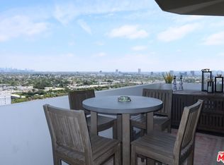 1155 N La Cienega Blvd Penthouse 6, West Hollywood, CA 90069
