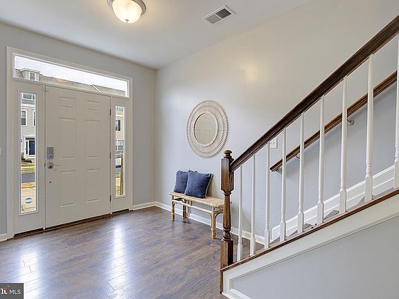 4th image of 116 Anthony Ln