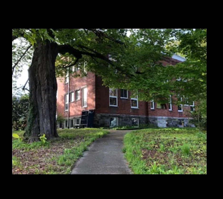 2 bed, 1350 sqft, $1,900 — Photo 1