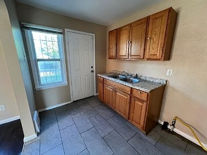 9016 Evergreen Ave, photo 9