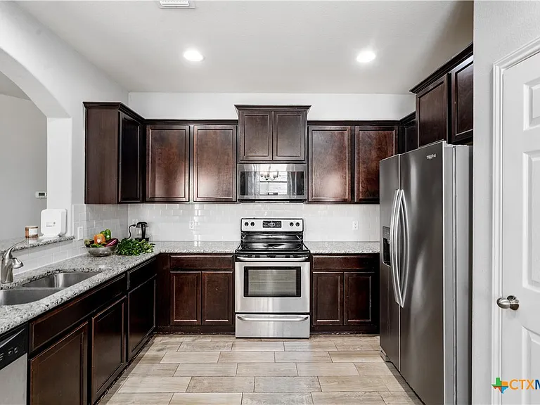 5634 Stonehaven Dr — Photo 10