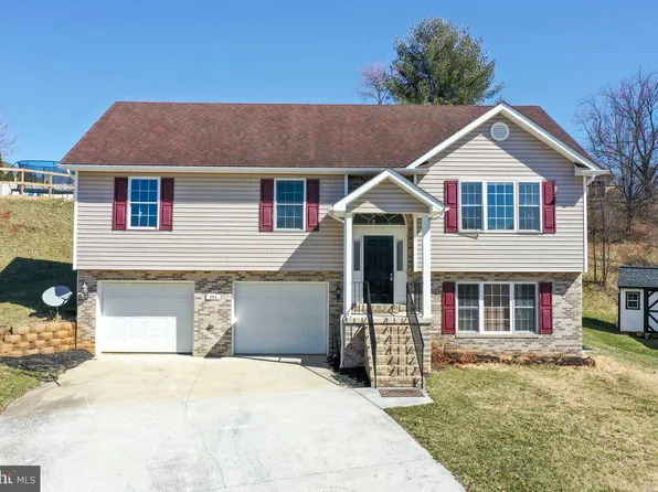 994 View Crest Ct, Front Royal, VA 22630