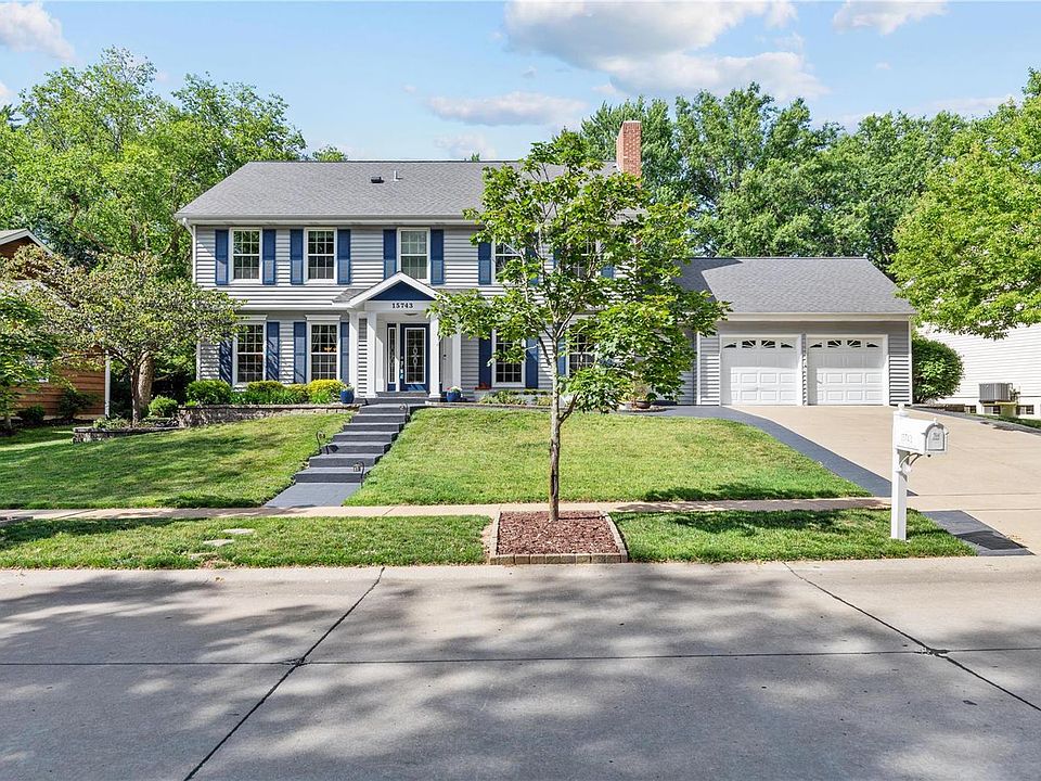 15743 Country Ridge Dr, Chesterfield, MO 63017 Zillow