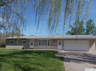 347 Kiwanis Rd, Carthage, IL 62321