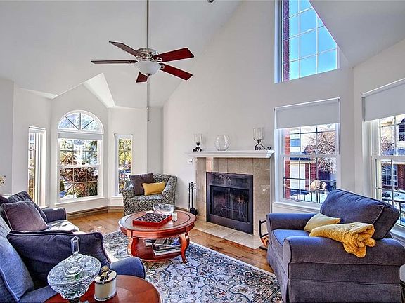 4th image of 626 Smithfield Rd APT 1006