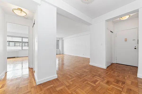 Rented by MNS | media 1