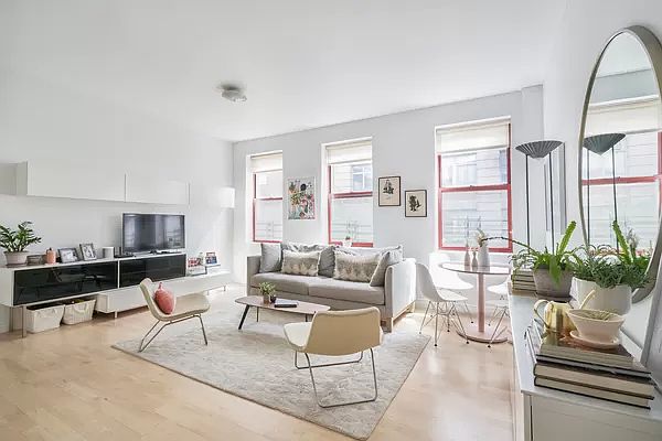 1st image of 60 Tiffany Pl APT 3H