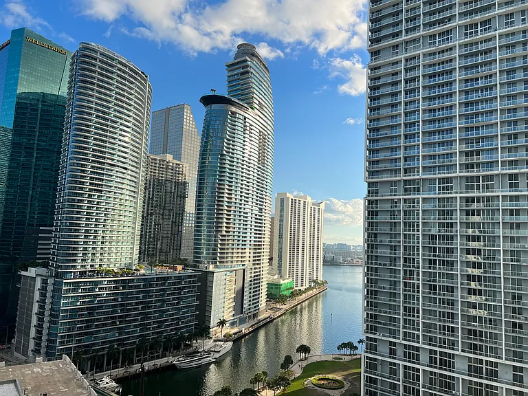 500 Brickell Ave #2405 — Photo 32