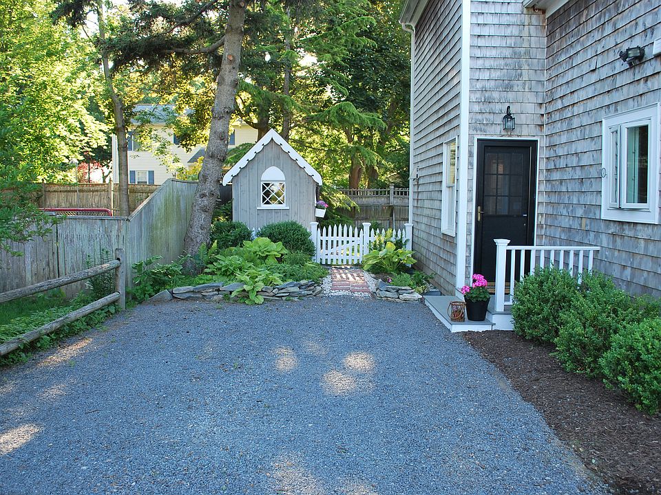 2nd image of 294 Terrace Ave