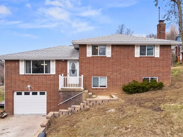 555 Council St, Washington, PA 15301