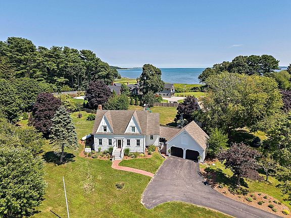 2nd image of 21 Hicks Point Rd