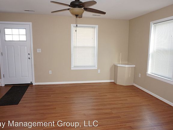 2nd image of 1704 Brookview Rd