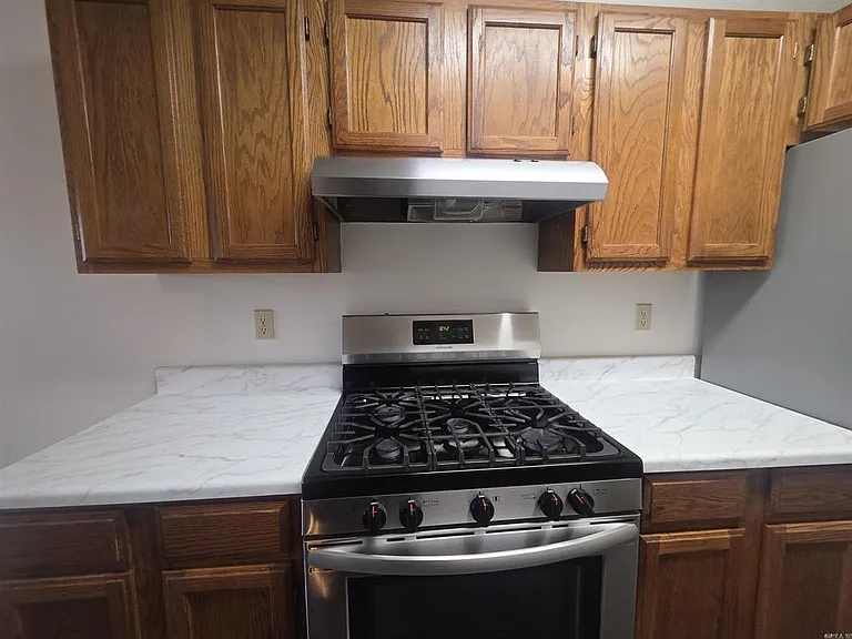 1608 Waldron Cv — Photo 7