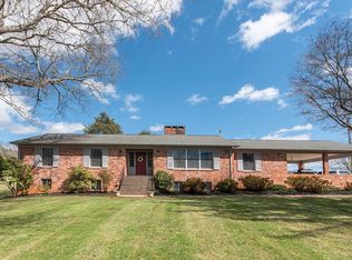 39 Green Valley Dr, Franklin, NC 28734