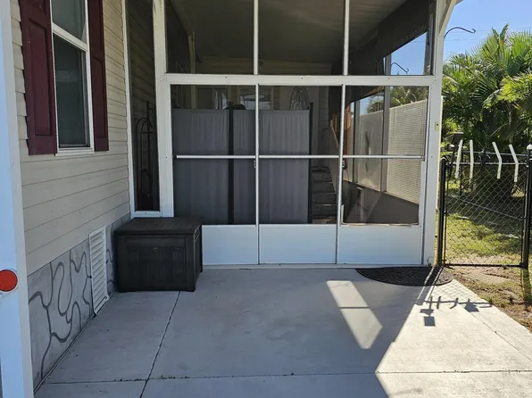 877 Laurel Circle, Barefoot Bay, FL 32976