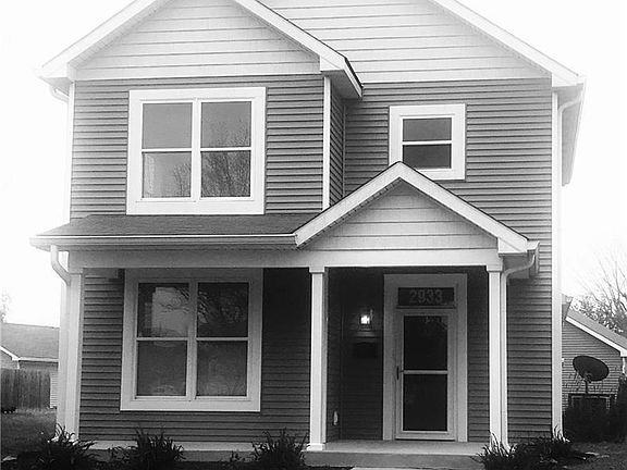 3rd image of 2933 E Hervey St