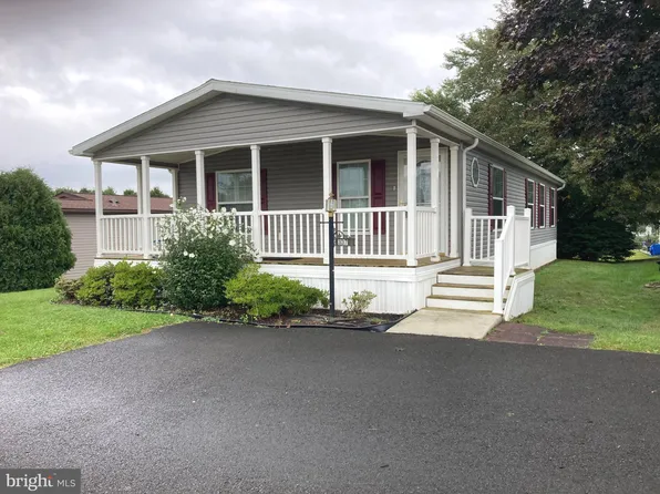 337 Woodstream Way, North Wales, PA 19454