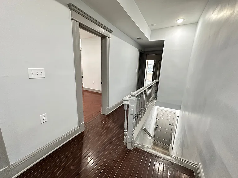 126 Wegman Pkwy #3E — Photo 17
