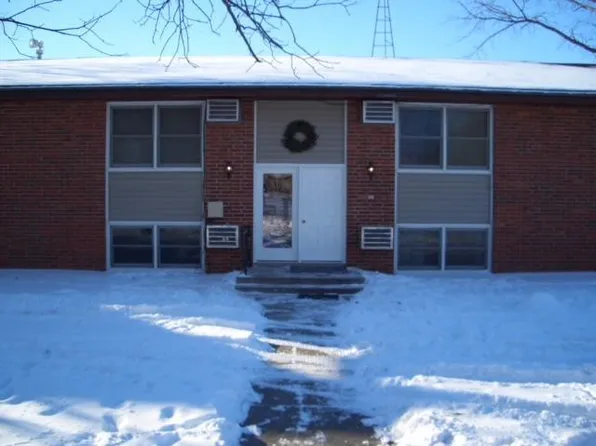 504 7th St S, Olivia, MN 56277