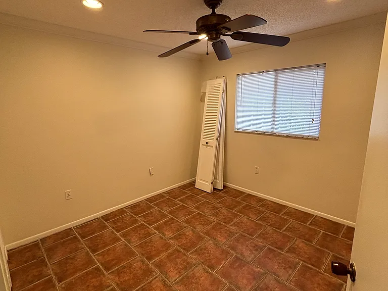 635 N Jefferson Ave #1 — Photo 5