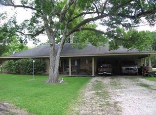 11161 E John Templet Rd, Gonzales, LA 70737