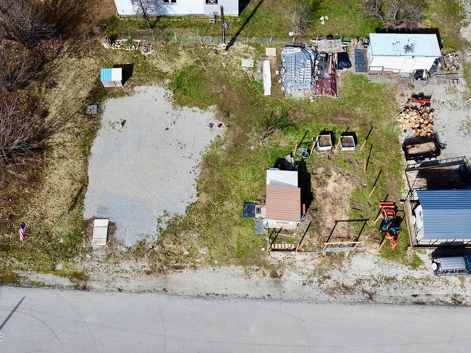1st image of 704 W Yellowstone Ave