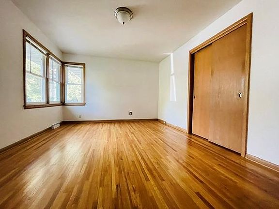 5th image of 6332 Vincent Ave S
