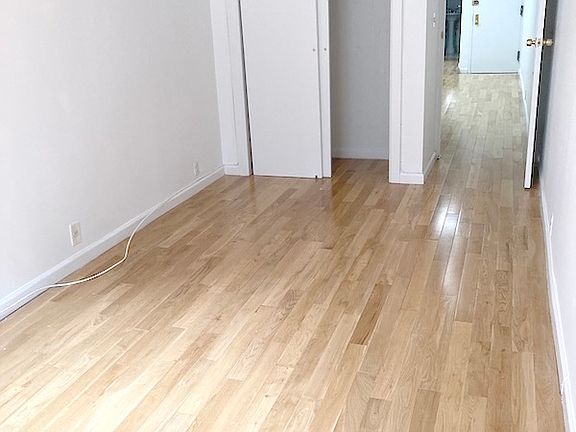 3rd image of 166 E 82nd St APT 4B