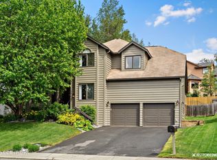 7211 Setter Dr, Anchorage, AK 99519