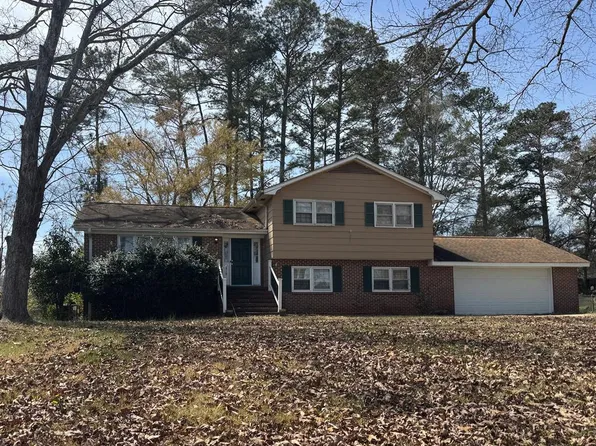 119 Colonial Dr, Greenwood, SC 29649