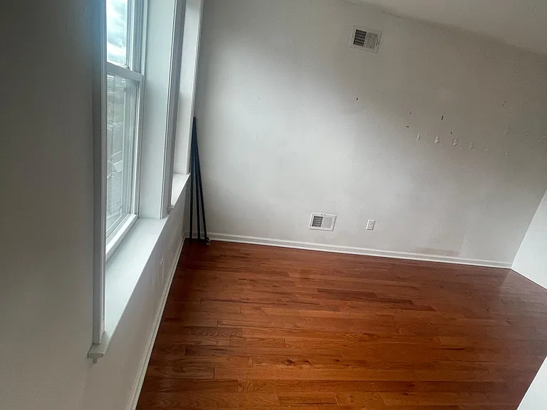 618 N 2nd St #3R — Photo 8