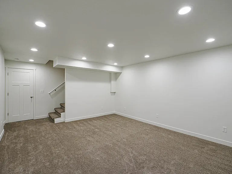 14436 S Ferndale Way — Photo 16