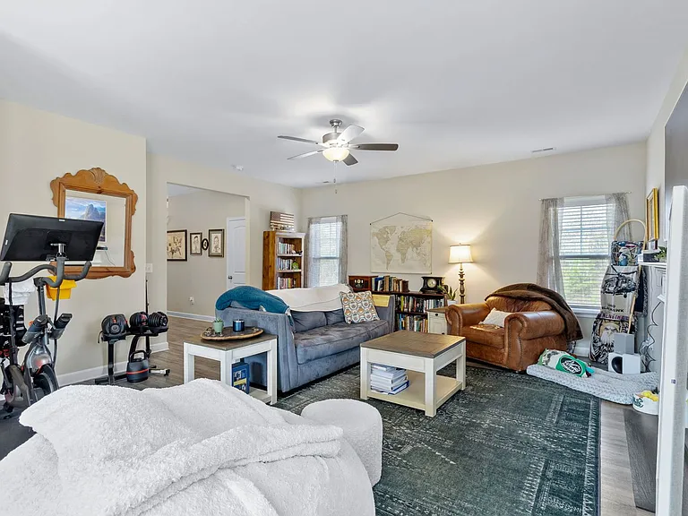 50 Basswood Ct — Photo 9