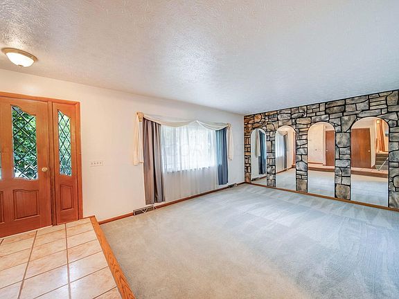 5th image of 349 Briarwood Dr