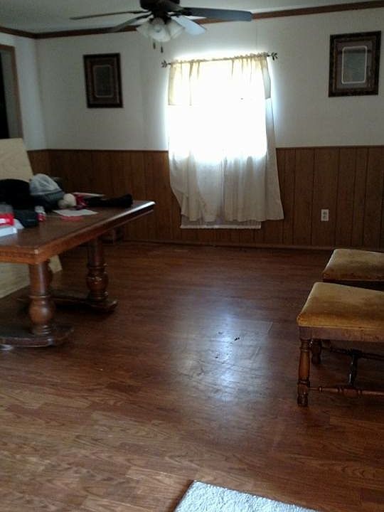 1st image of 217 S Marilyn St
