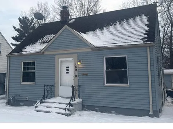 16910 Lotus Dr, Cleveland, OH 44128