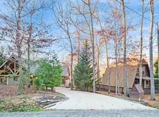154 Lake Cove Cir, Morganton, GA 30560