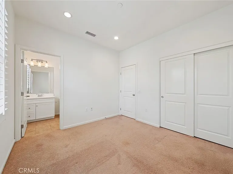 75 Emerald Clover — Photo 20