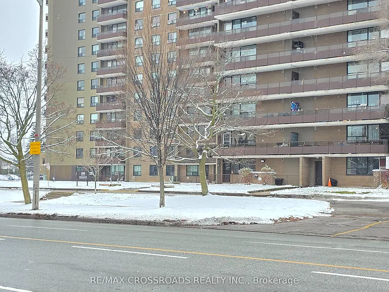 180 Markham Rd #921 — Photo 9