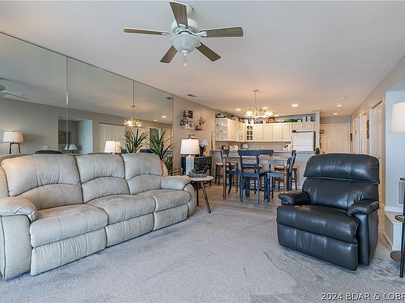 4th image of 4897 Bridgepointe Dr Unit 322