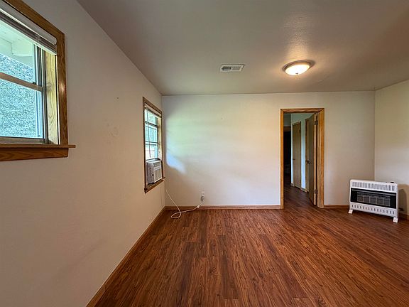 5th image of 321 43rd St