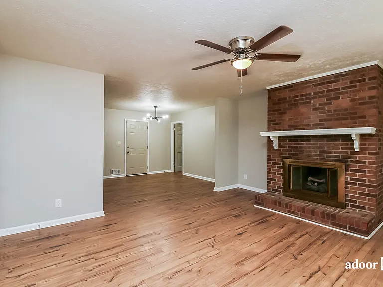 180 Old Mill Way SW — Photo 5
