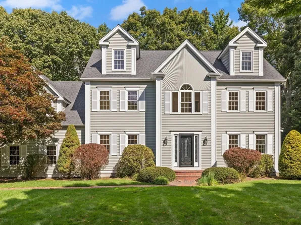 20 Boyden Rd, Wrentham, MA 02093