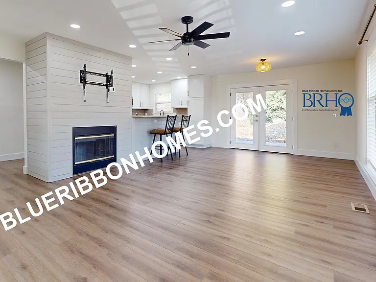 501 Idlewood Ln — Photo 15