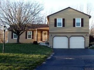 602 Surrey Ln, Algonquin, IL